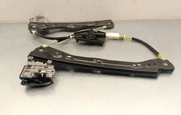 Tesla Model Y Rear window lifting mechanism without motor G34867100