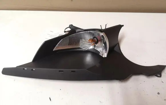 Audi A3 S3 8P Front indicator light 16683300