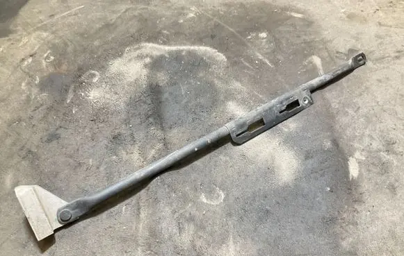 Radiator support slam panel bracket