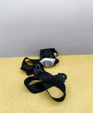 BMW X5 E70 Front seatbelt S27161041068 07B2301P0029M