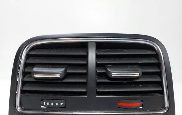 Audi A4 S4 B8 8K Rear air vent grill 8K0819203E