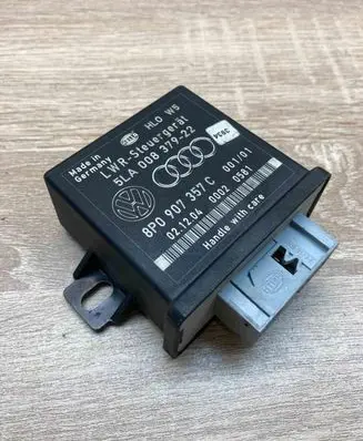 Audi A3 S3 8P Light module LCM 8P0907357C 5LA00837922