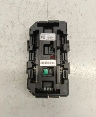 BMW 5 F10 F11 Fuse module 922487904