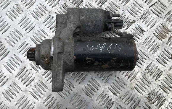 Volkswagen Golf VI Starter motor 02Z911023S