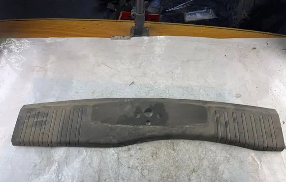 Ford Fusion Trunk/boot sill cover protection 2N11N40352
