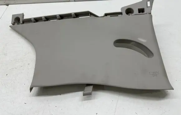 Nissan Leaf II (ZE1) (C) pillar trim 769345SHOA