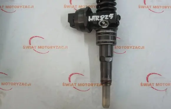Audi A4 S4 B6 8E 8H Fuel injector 038130073AG