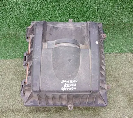 Renault Master II Air filter box 8200679824