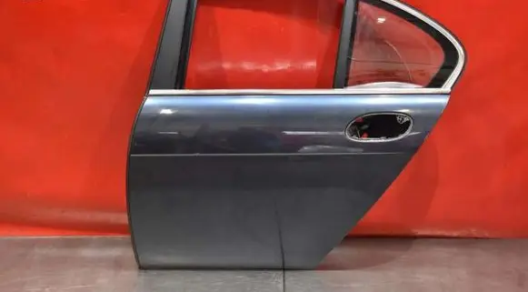 BMW 7 E38 Rear door