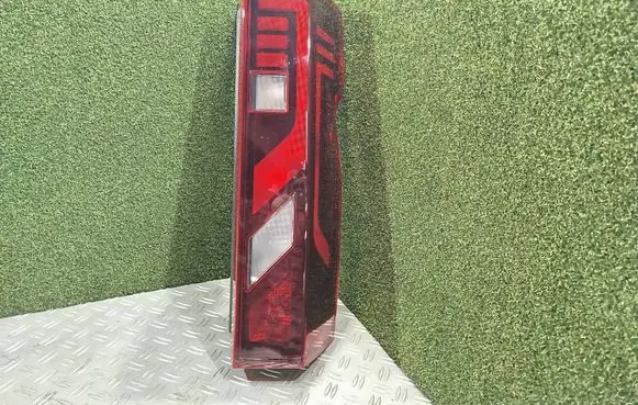 Renault Master IV Rear/tail lights 265501988R FL6768060618 1ST191426