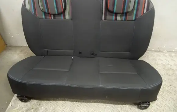 Renault Twingo II Second row seats 
