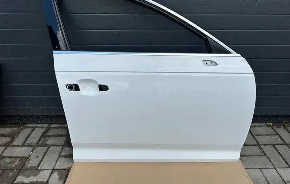 Audi A4 S4 B9 8W Front door 8W0