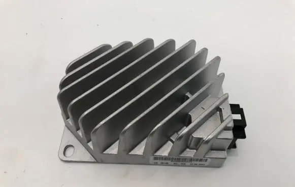 Mercedes-Benz GLA H247 Sound amplifier A1779050403