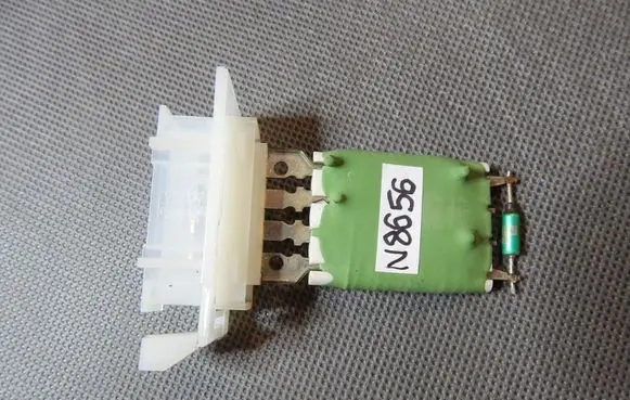 Audi Q3 8U Heater blower motor/fan resistor