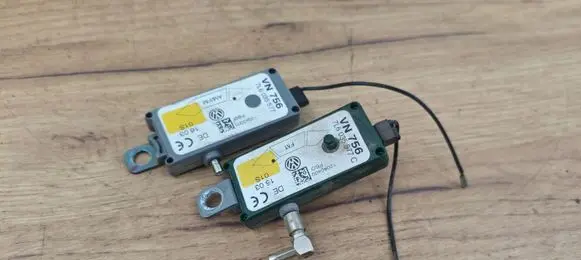 Volkswagen Touareg I Aerial antenna amplifier 7L6035577