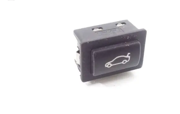 Tailgate opening switch