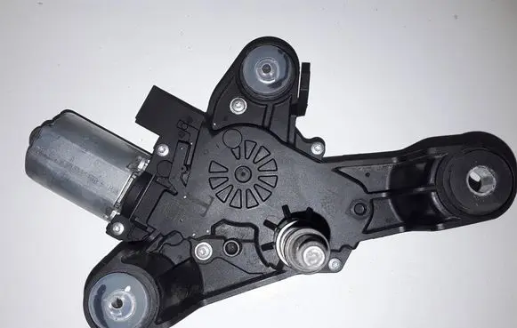 Opel Crossland X Rear window wiper motor 9819899980