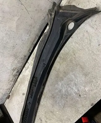 Ford Mondeo MK V Wiper trim