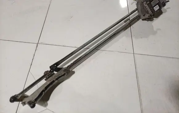 Renault Espace - Grand espace IV Front wiper linkage and motor 