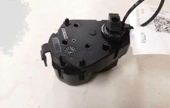 BMW 5 E60 E61 Air flap motor/actuator 69303059