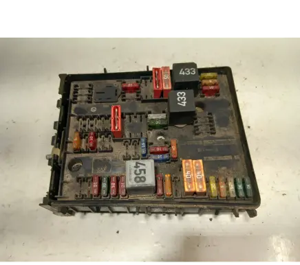 Volkswagen Touran I Fuse module 01394932