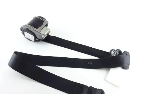 Mercedes-Benz B W245 Front seatbelt 1698603385