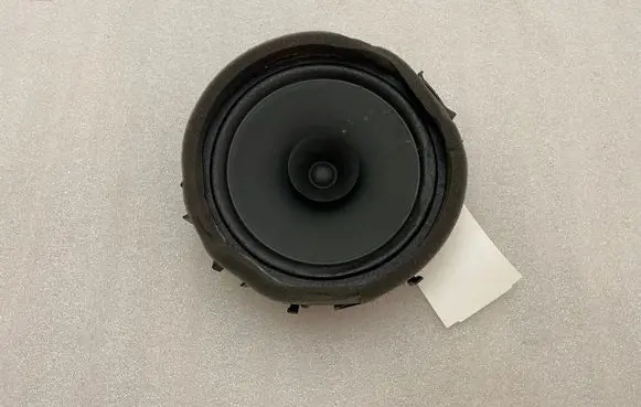 Mitsubishi Outlander Front door speaker 8720A166