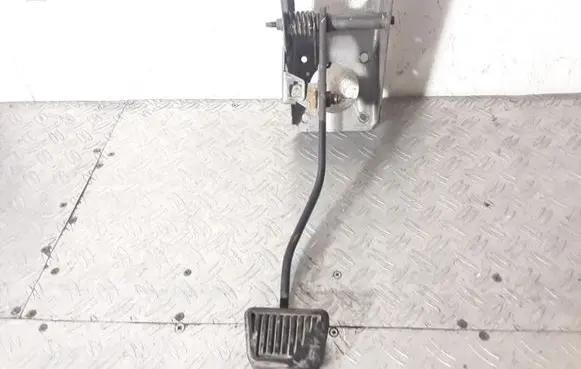 Jeep Grand Cherokee (WK) Brake pedal 52089429AD