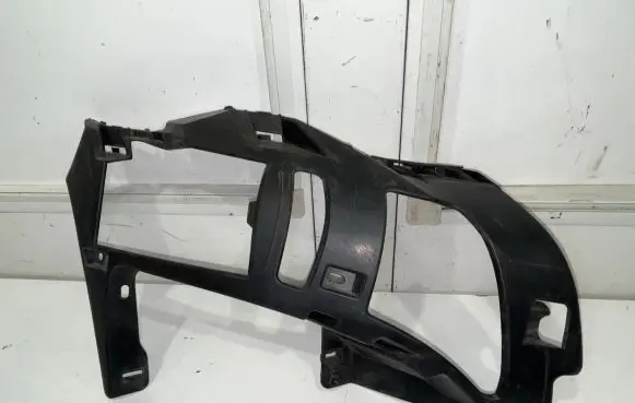 Peugeot 3008 II Front bumper mounting bracket 9814675080 C06760091