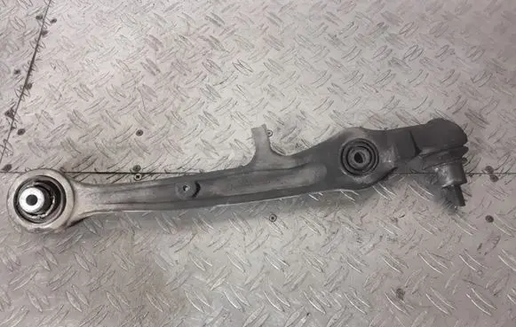 Volkswagen Phaeton Front lower control arm/wishbone 4E0407155D