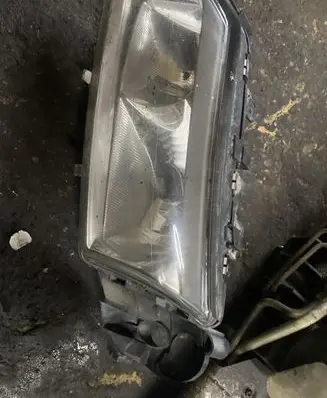 Volvo S80 Headlight/headlamp