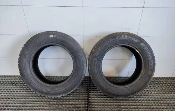 Chrysler Grand Voyager IV R16 C summer tire