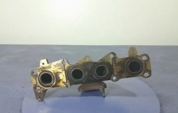 Ford Kuga II Exhaust manifold BM5Q-9431-DC