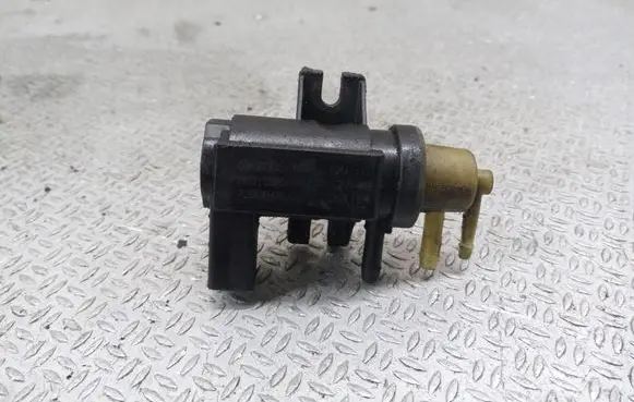 Volkswagen Caddy Turbo solenoid valve 1K0906627A