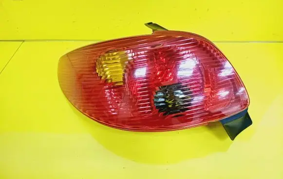 Peugeot 206 Rear/tail lights