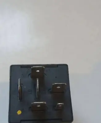 Audi A8 S8 D2 4D Other relay 4D0907307A 7038900215 3X6120