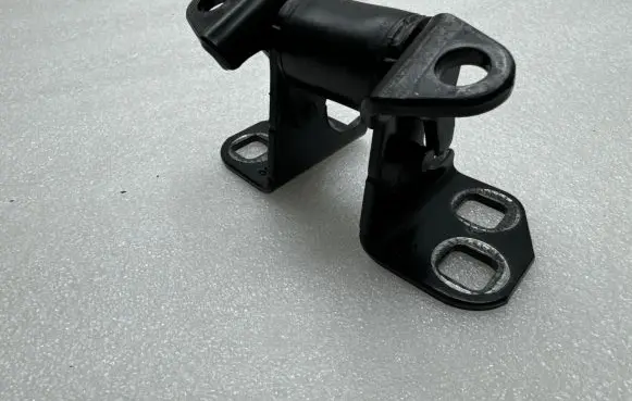 Tesla Model S Front door upper hinge 6009549