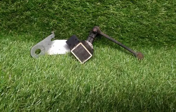 Headlight/headlamp level sensor