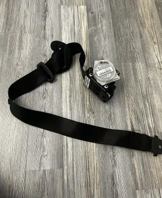 BMW X6 E71 Front seatbelt 0713G392Q3 305537499001AH S2716104109H