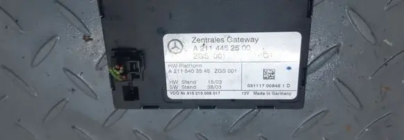 Mercedes-Benz E W211 Gateway control module 2114452500