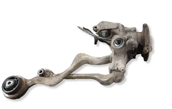 BMW 1 E81 E87 Front wheel hub spindle knuckle 
