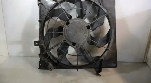 KIA Ceed Air conditioning (A/C) fan (condenser) 