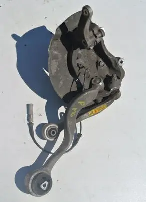 BMW 6 E63 E64 Front wheel hub spindle knuckle