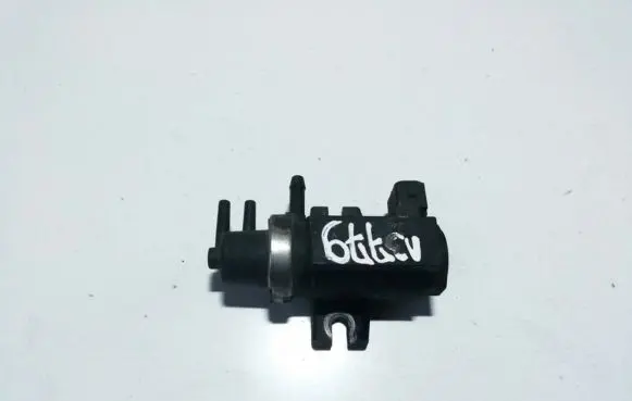 BMW 5 E39 Turbo solenoid valve 224617