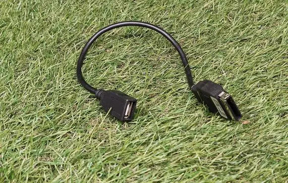 Mercedes-Benz C W204 USB socket connector A0018276704