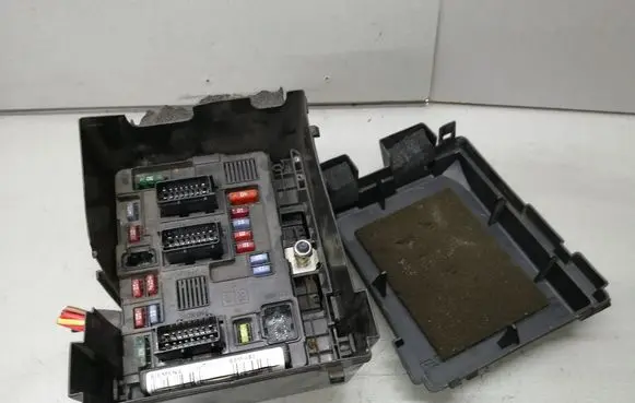 Citroen Xsara Picasso BSM Control unit 9650618480