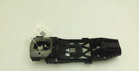 Rear door exterior handle/bracket