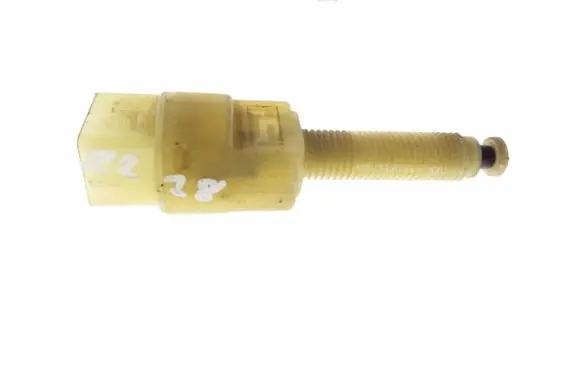 Volkswagen PASSAT B5 Brake pedal sensor switch 4A0945515A