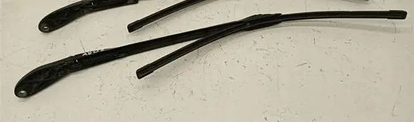 Audi A8 S8 D3 4E Front wiper blade arm