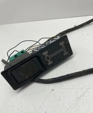 Audi Quattro Differential lock switch 893919167